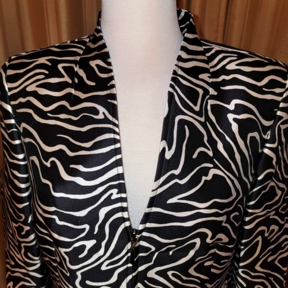 Talbots Black and White Animal Print Jacket Size 10 - Picture 2 of 9